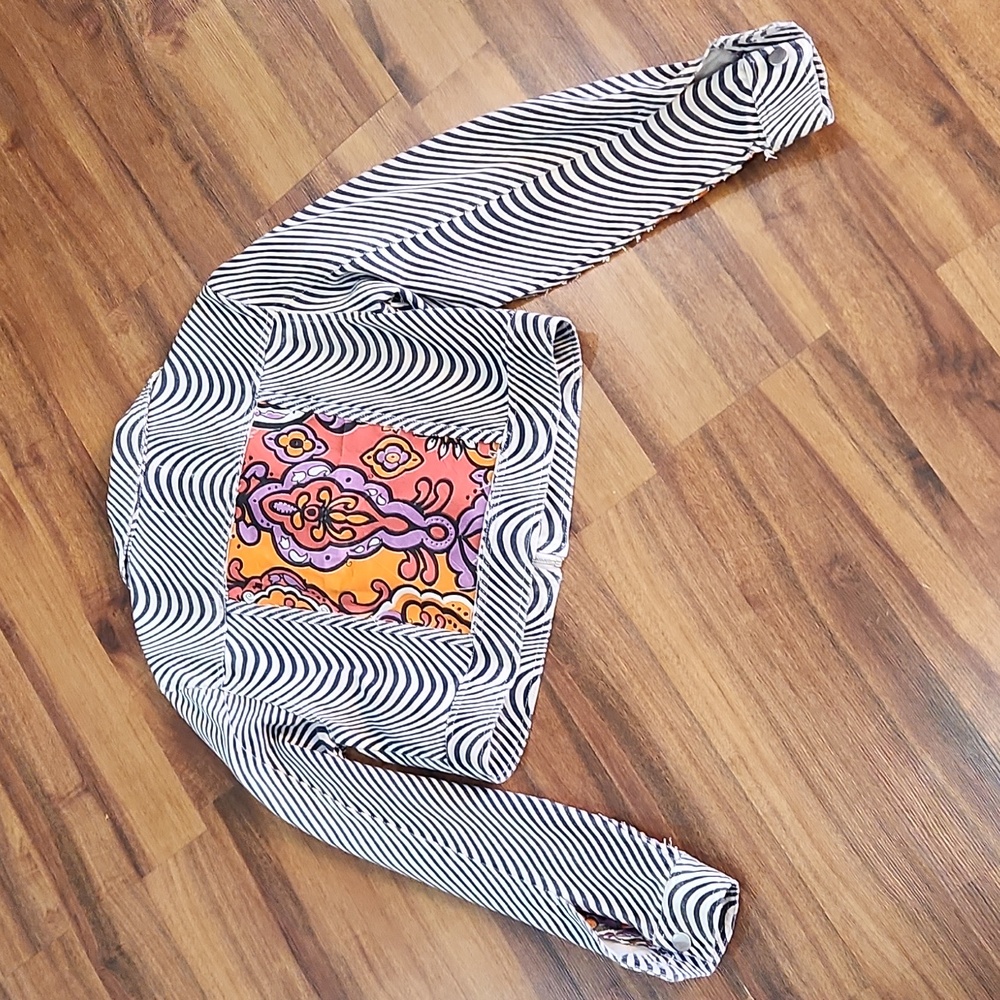 NWT Le Lis Wavy Cropped Moving Along Denim Jacket Upcycled Statement - Picture 12 of 12